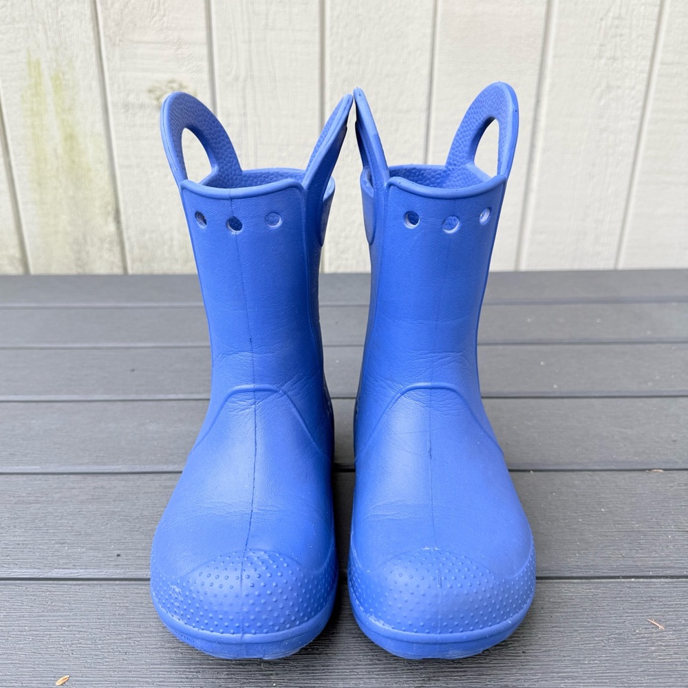 Crocs Rain Boots in Blue (Size J1)